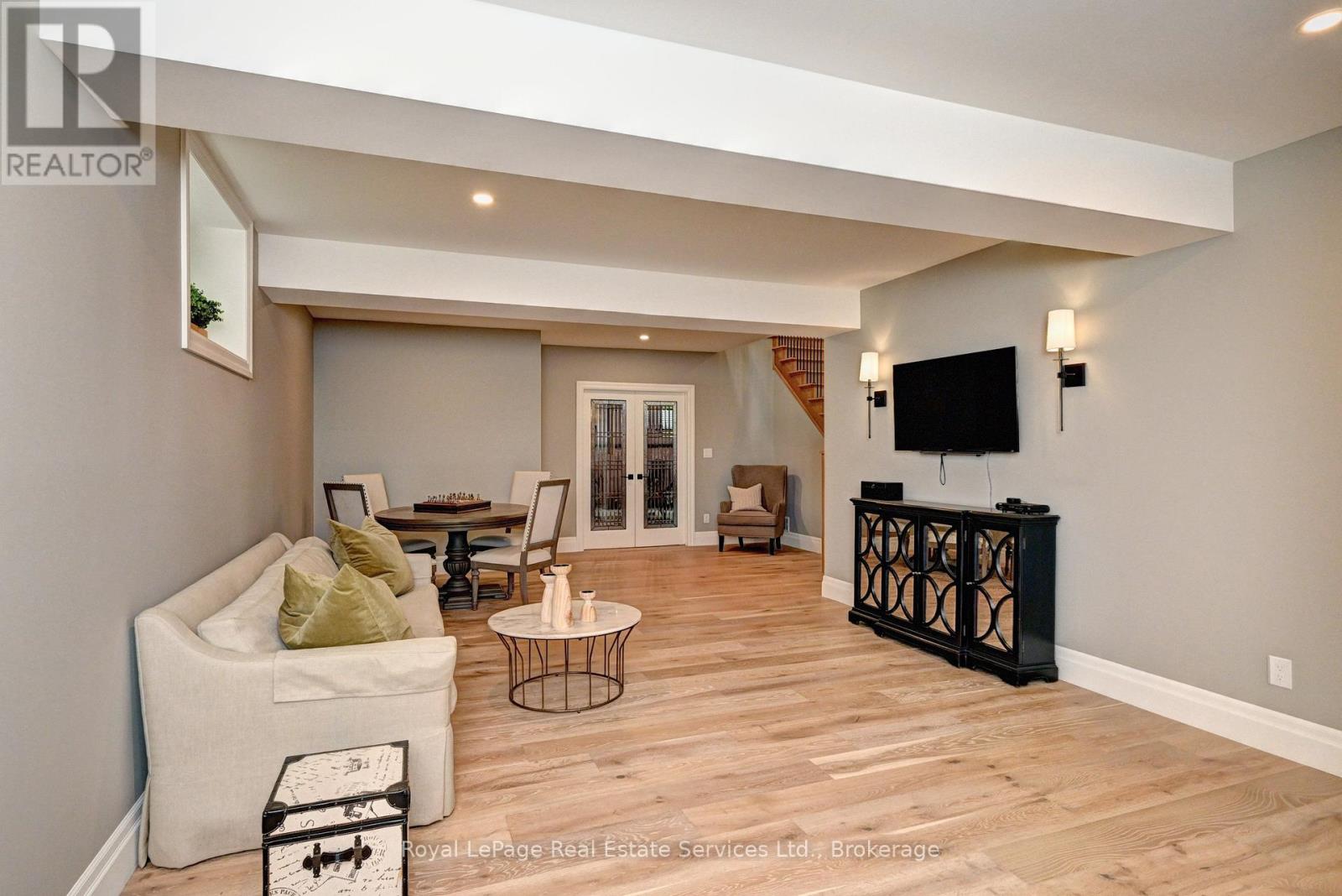 #8 450 BRIDGEPORT ROAD - Image 39