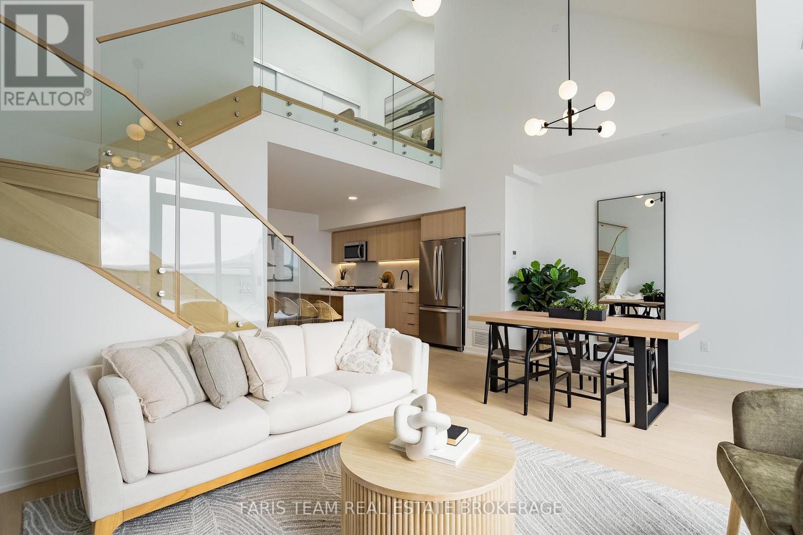 #611 31 HURON STREET - Image 20