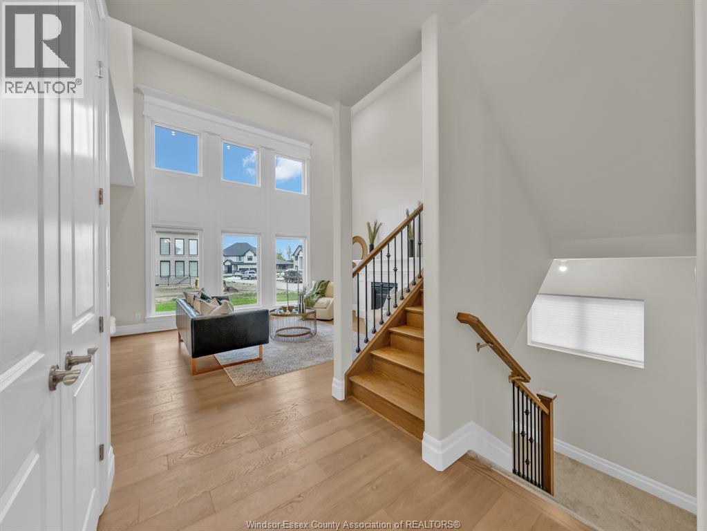 569 HOLBURN - 16