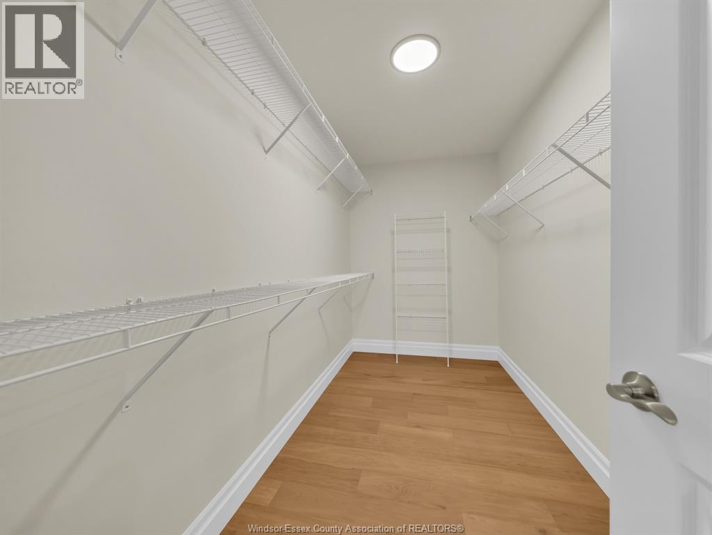 569 HOLBURN - 35