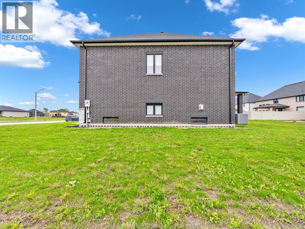 569 HOLBURN - 6