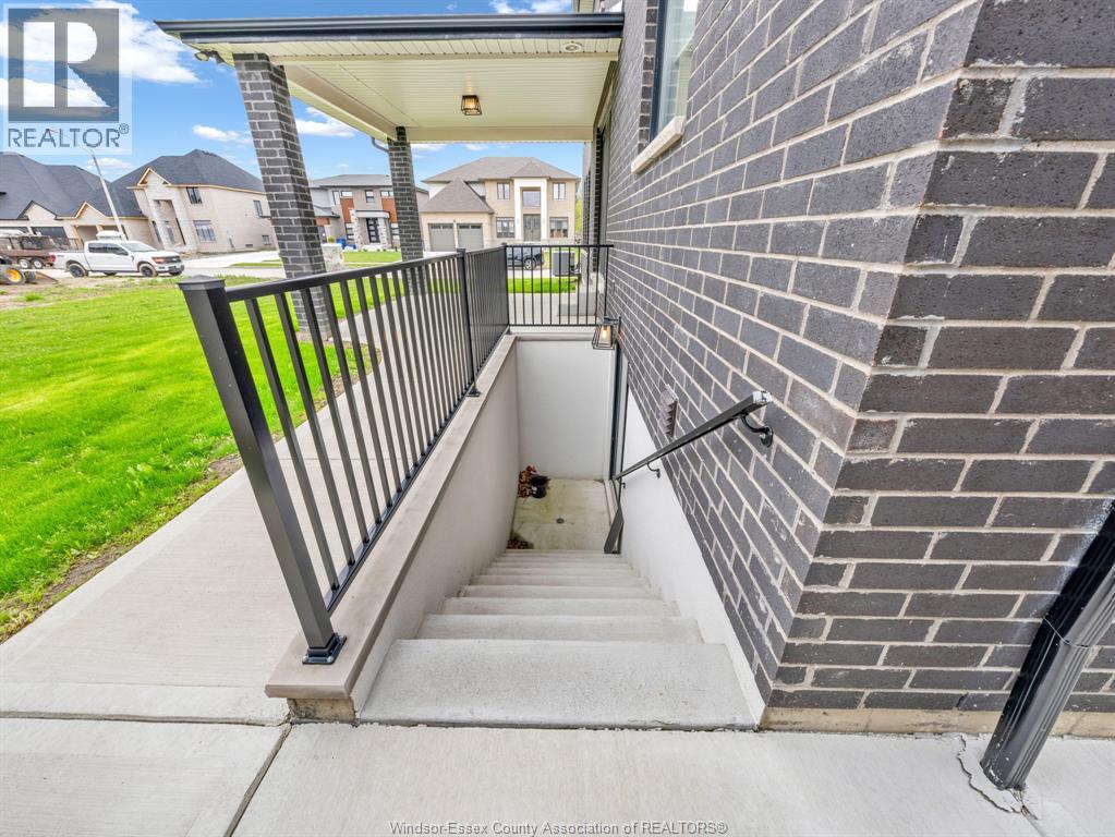 569 HOLBURN - 9
