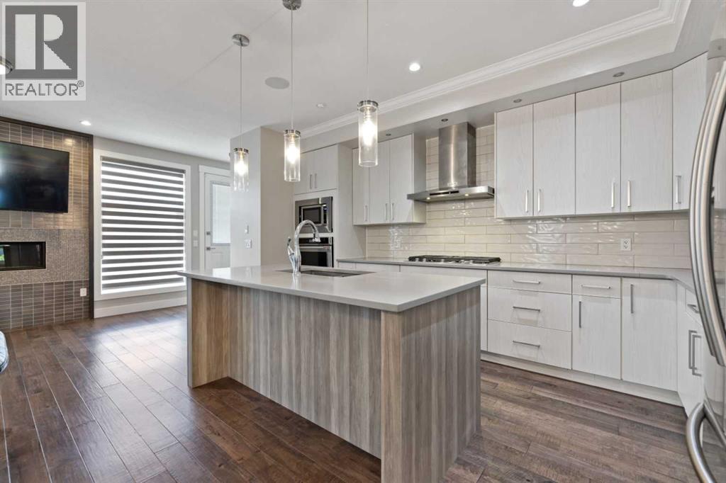 2807 36 Street SW - 10