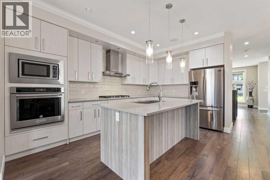 2807 36 Street SW - 11