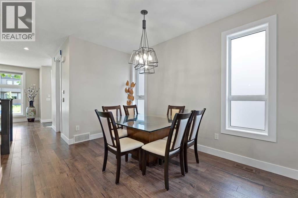 2807 36 Street SW - 14