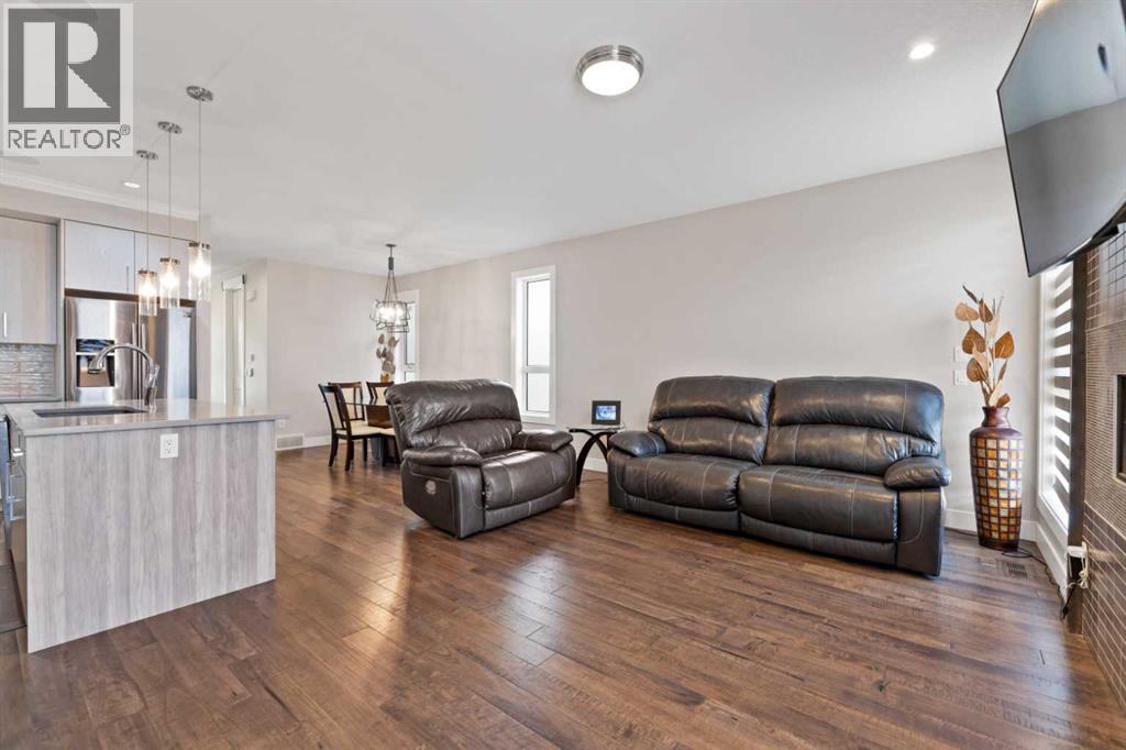 2807 36 Street SW - 16