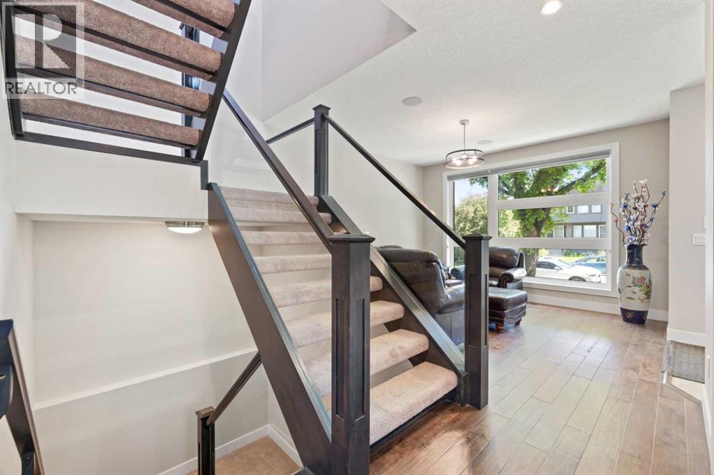 2807 36 Street SW - 18