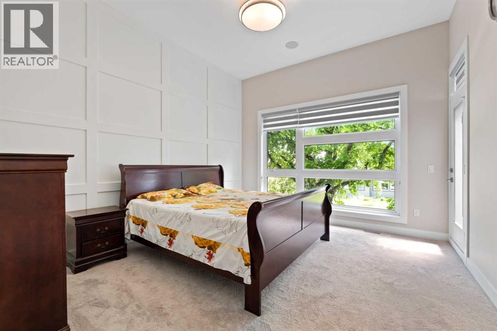 2807 36 Street SW - 19