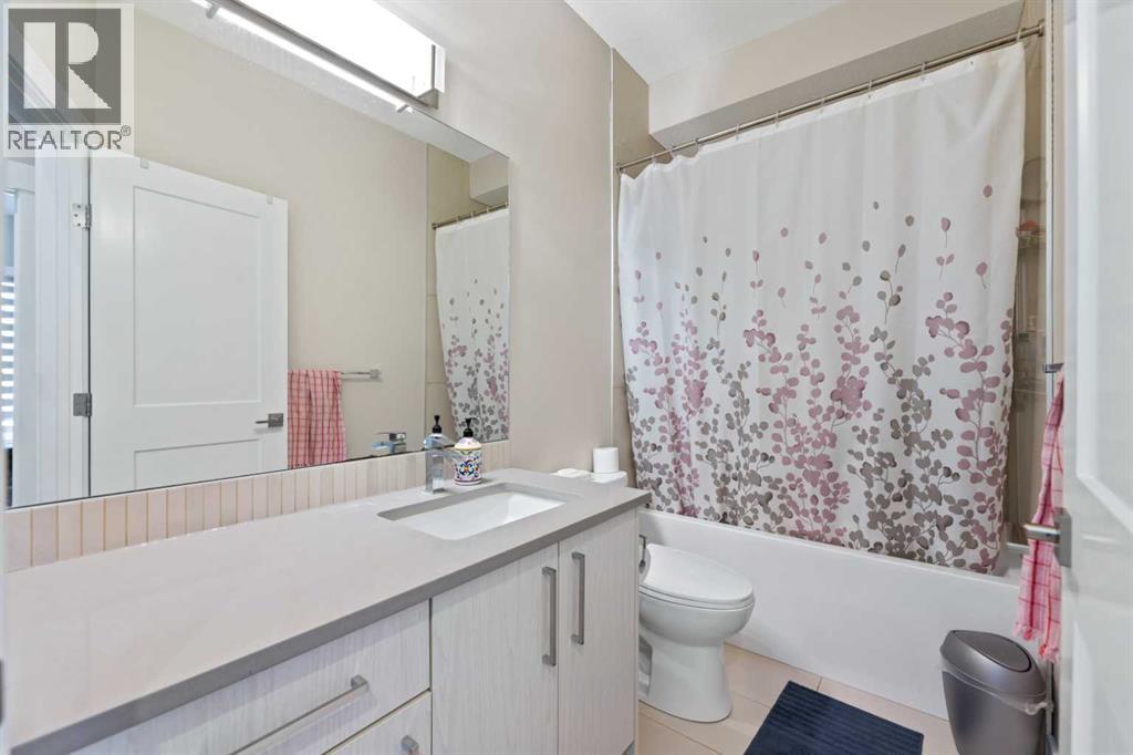 2807 36 Street SW - 24