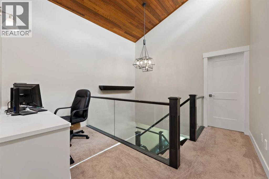 2807 36 Street SW - 27