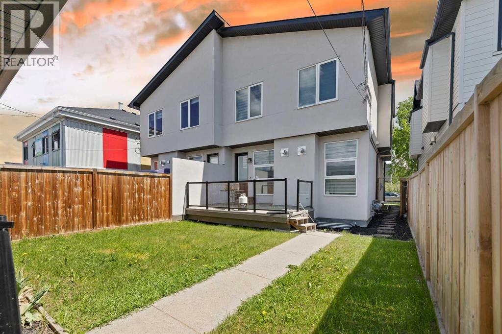2807 36 Street SW - 3