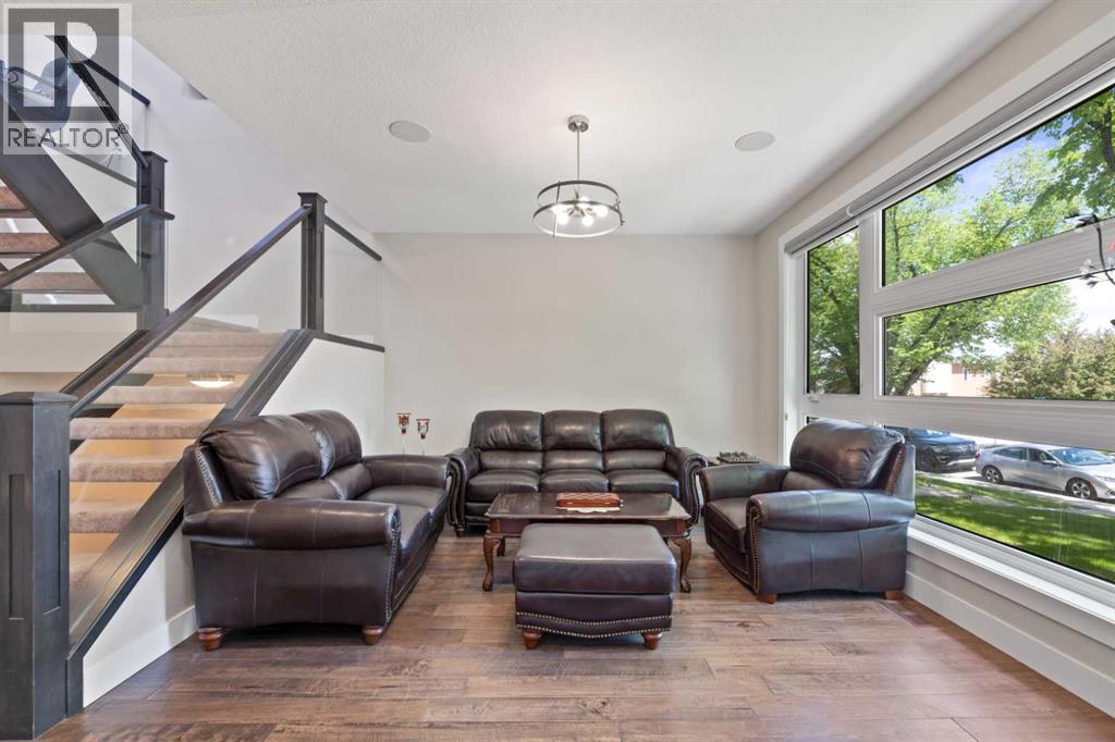 2807 36 Street SW - 6