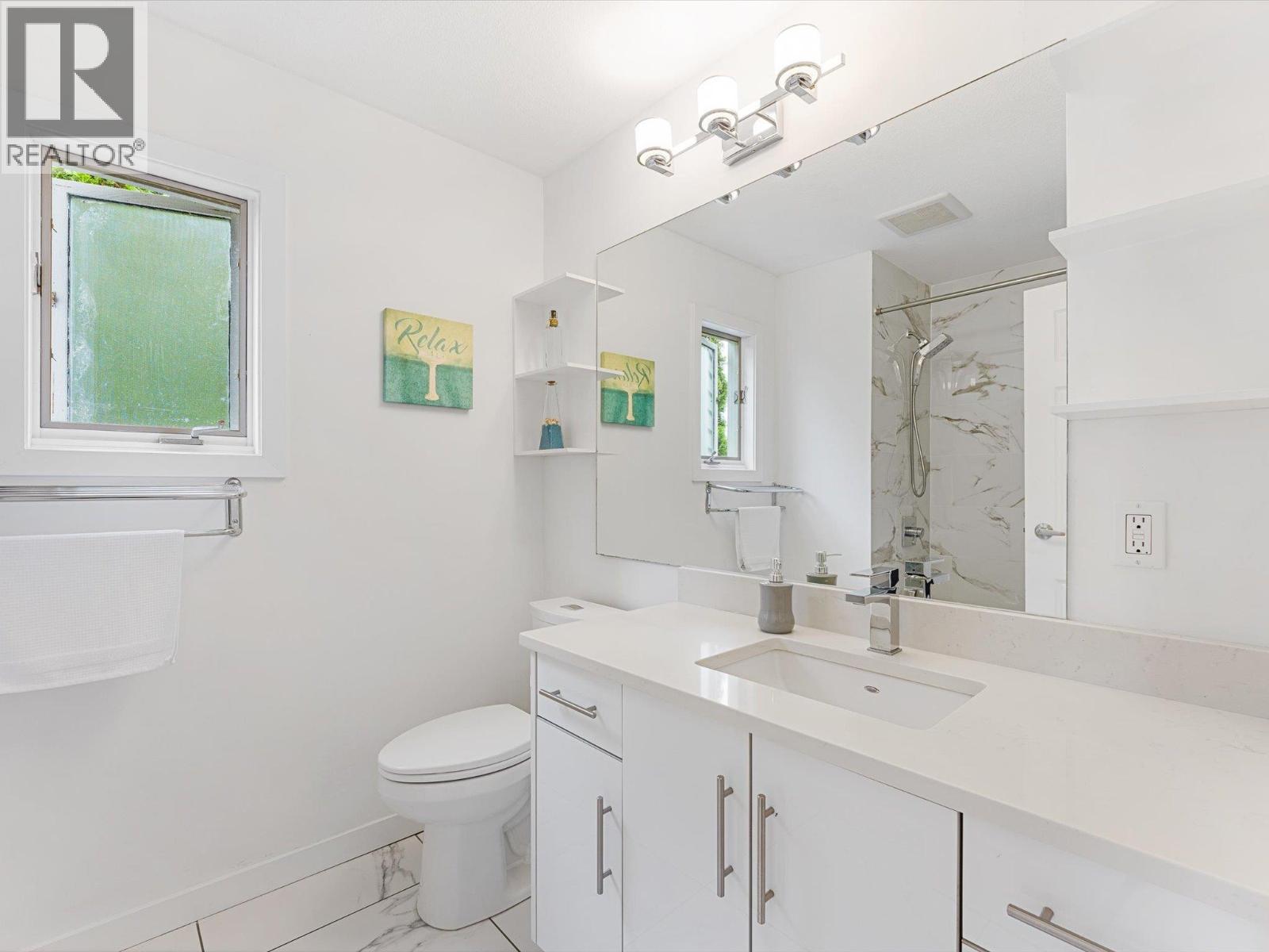  1428 Green Bay Road, West Kelowna