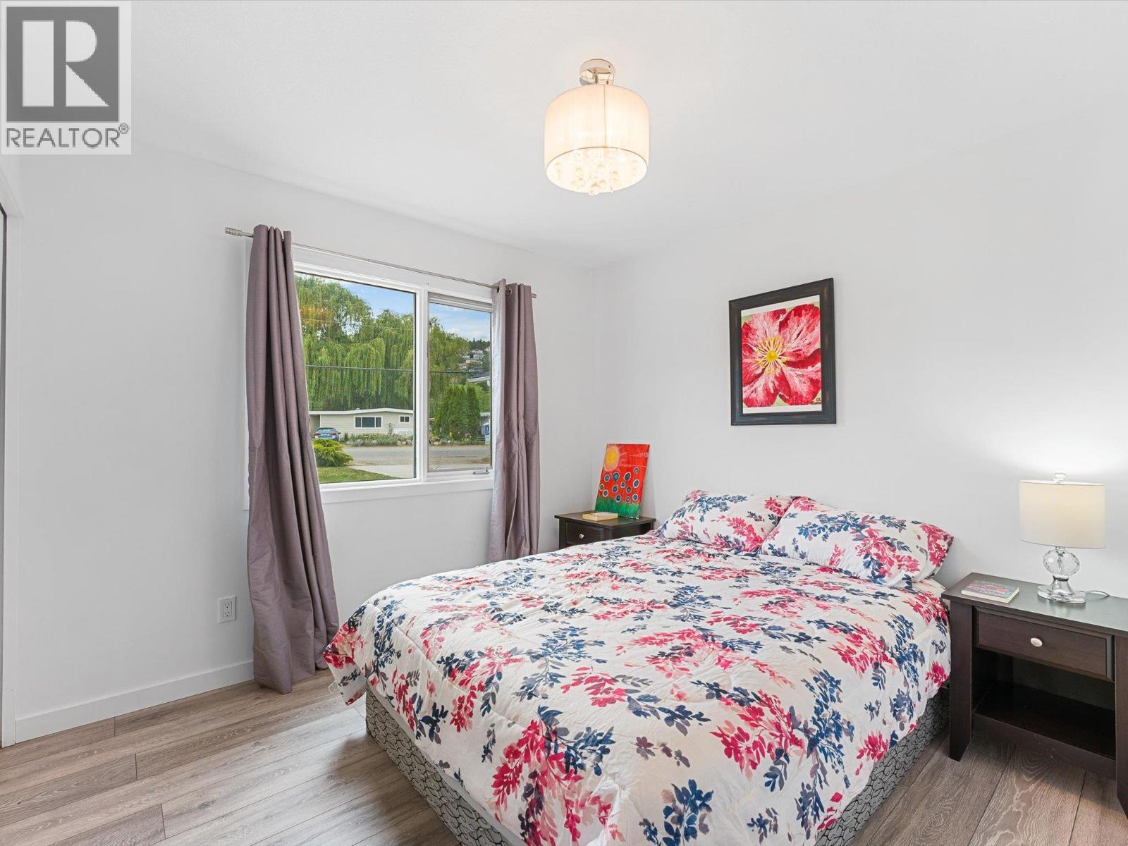  1428 Green Bay Road, West Kelowna