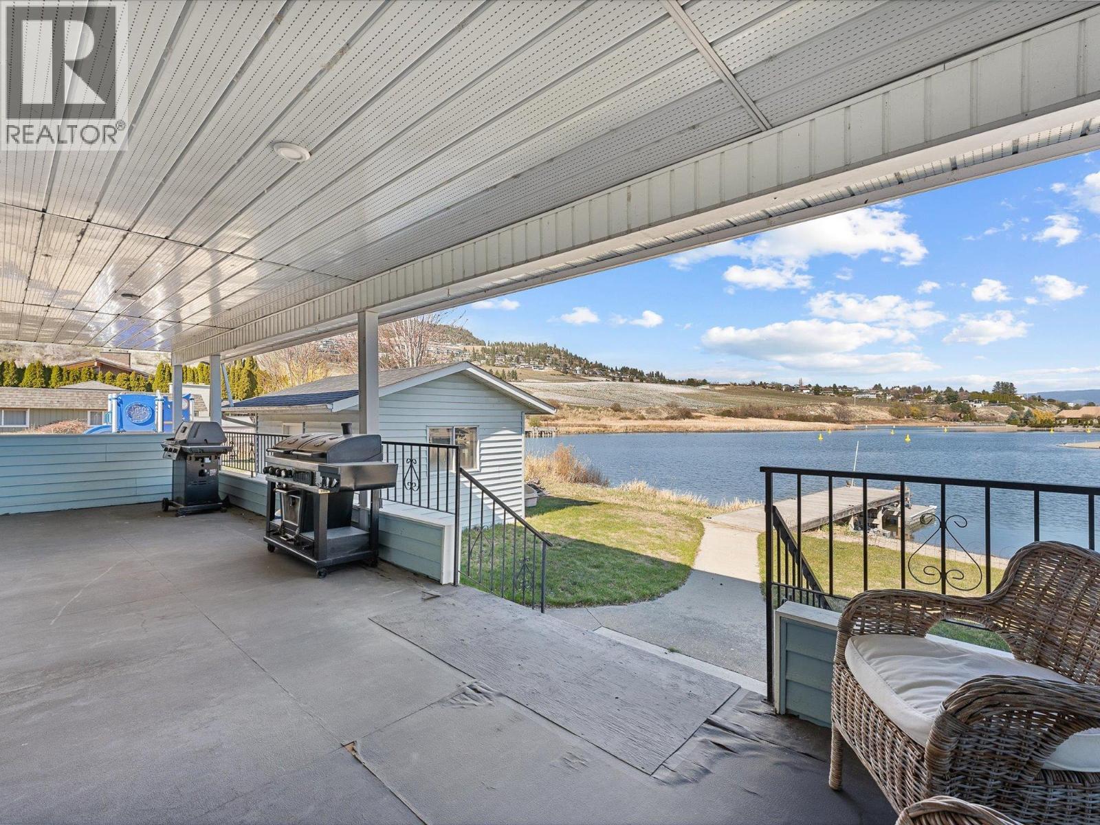  1428 Green Bay Road, West Kelowna