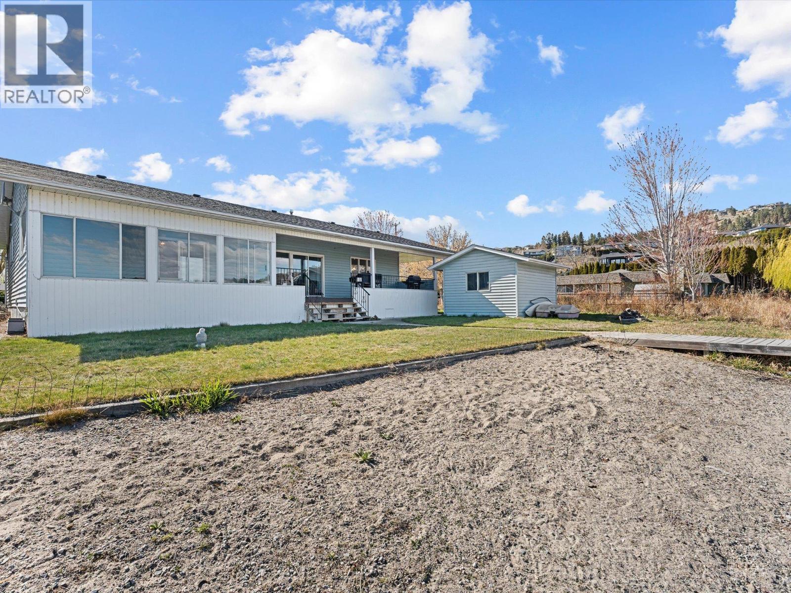  1428 Green Bay Road, West Kelowna