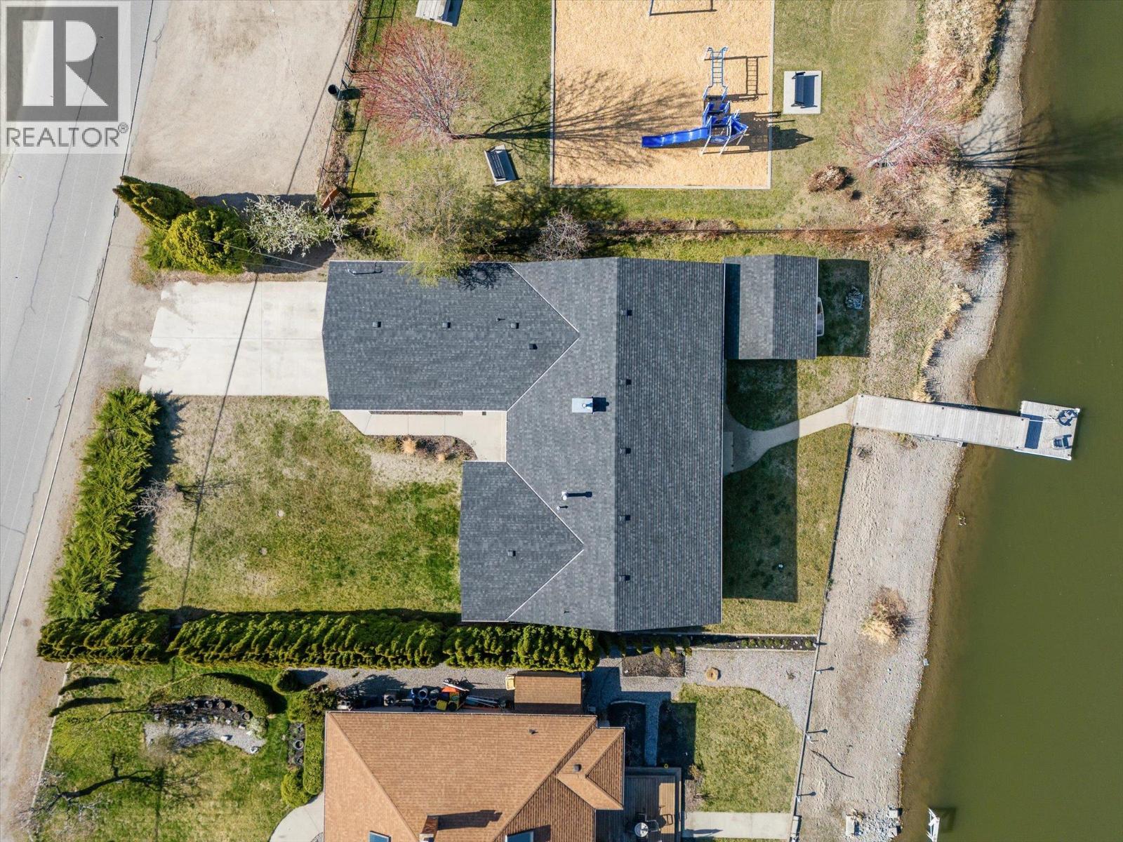  1428 Green Bay Road, West Kelowna