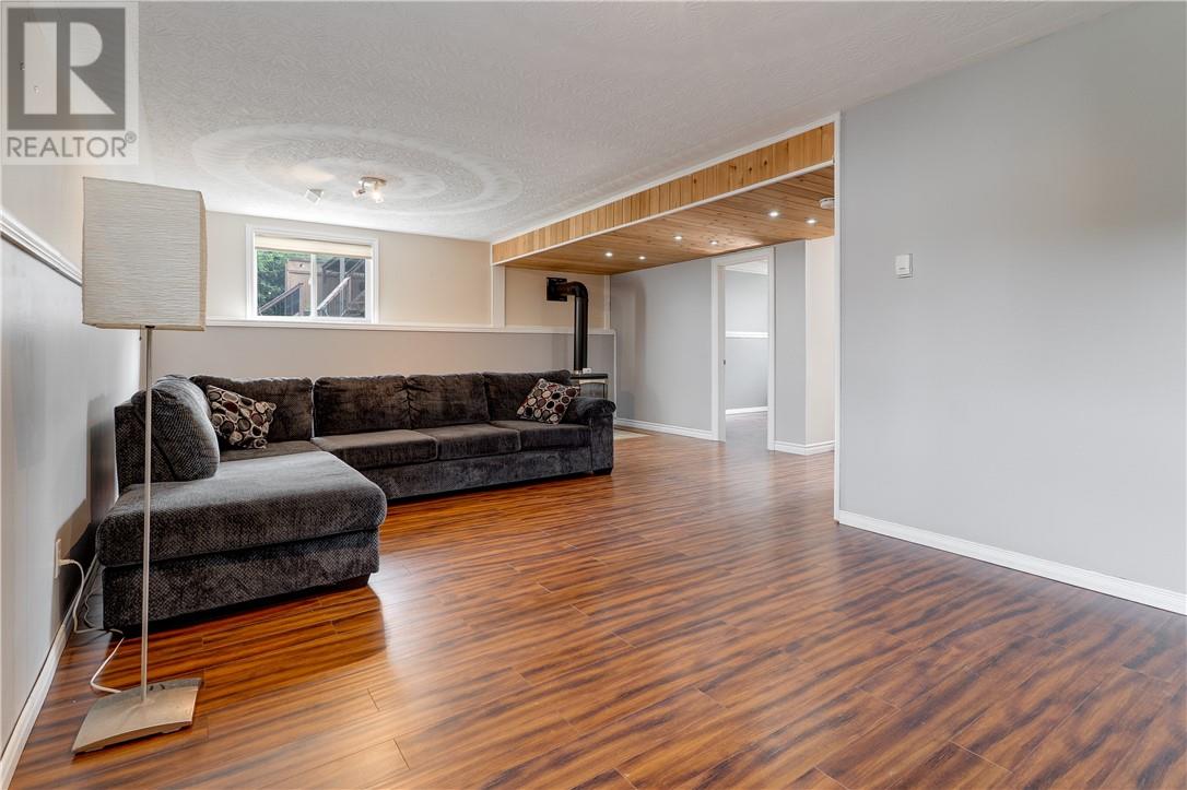 254 Leroux Street - 23