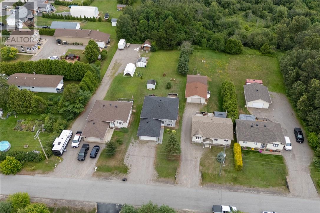 254 Leroux Street - 49