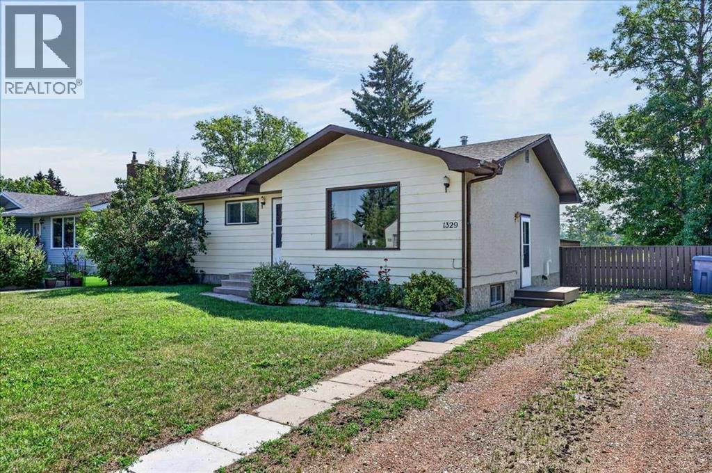 1329 Osler Street - 3