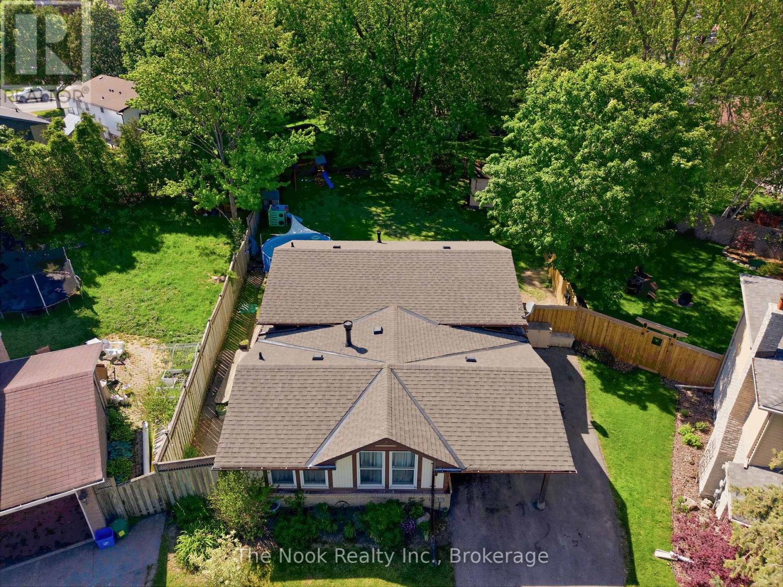 30 DEERPARK CRESCENT - 43