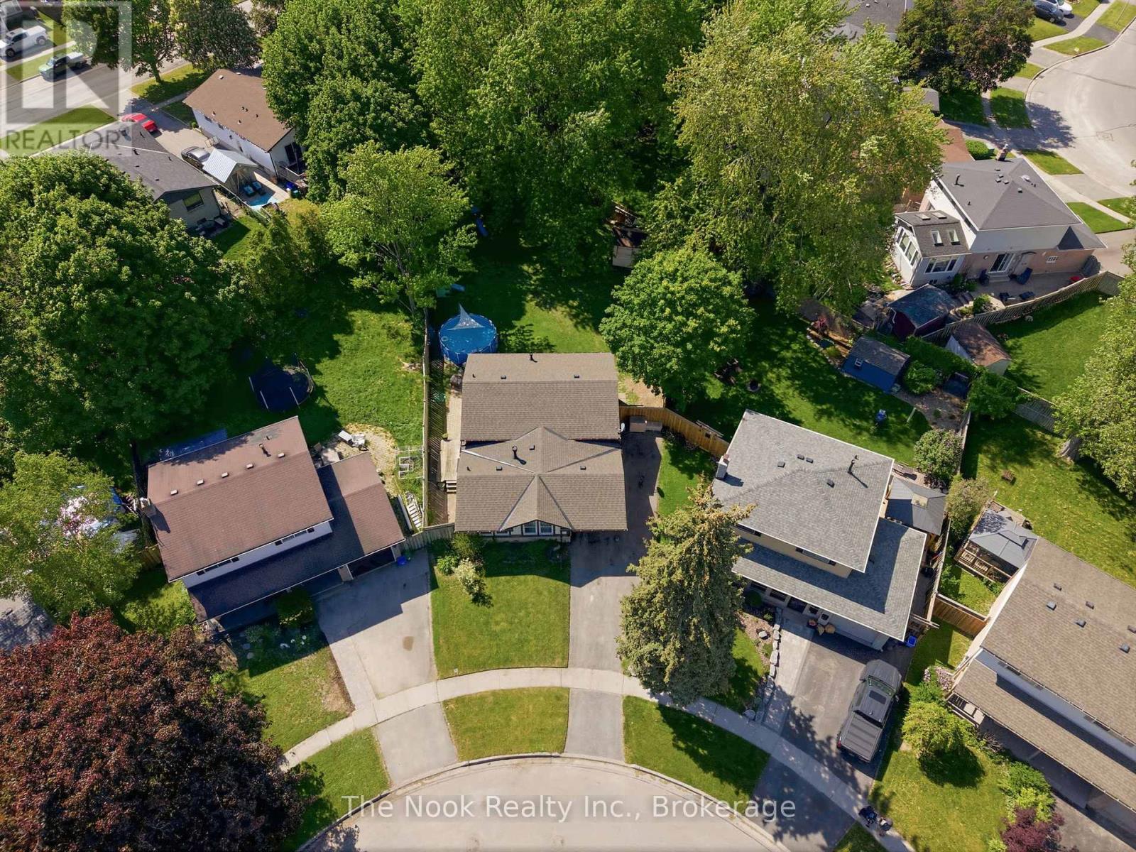 30 DEERPARK CRESCENT - Image 48