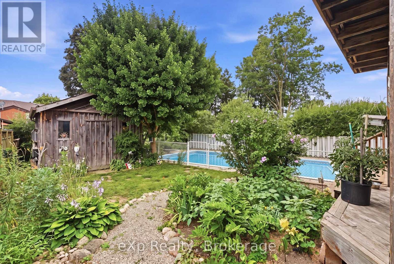 101 CROSBY DRIVE - 44