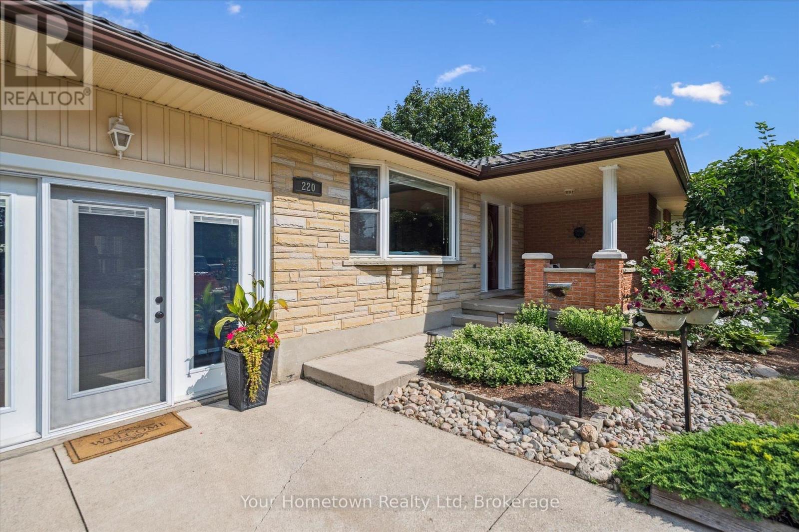 220 COLBORNE STREET - 1