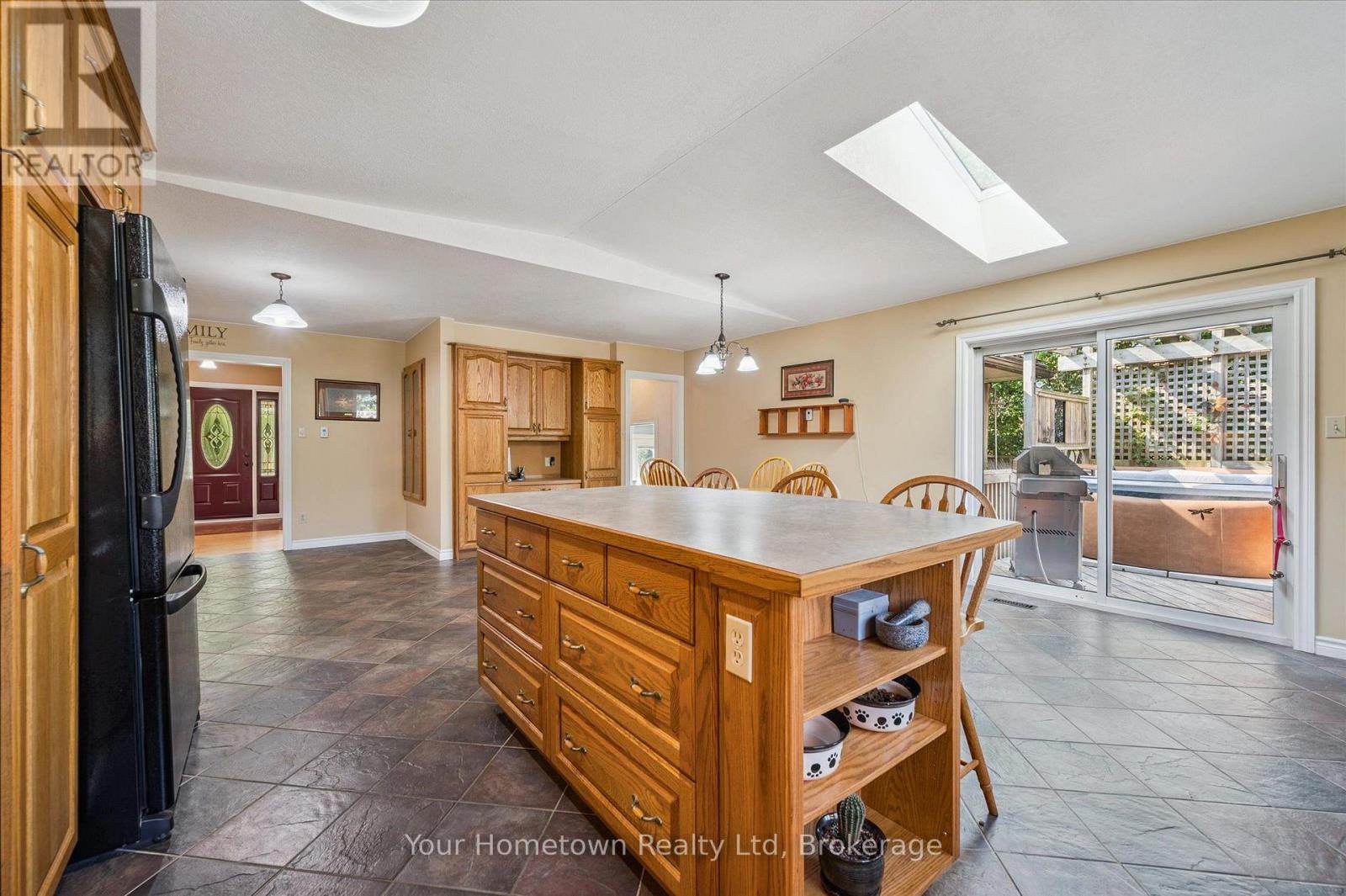 220 COLBORNE STREET - Image 12