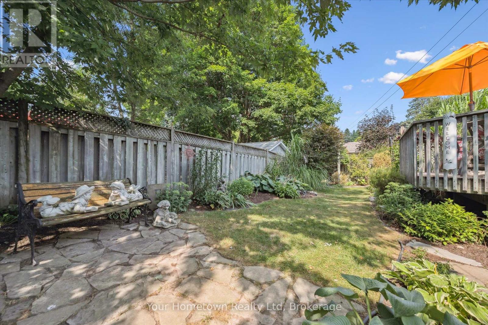 220 COLBORNE STREET - 35