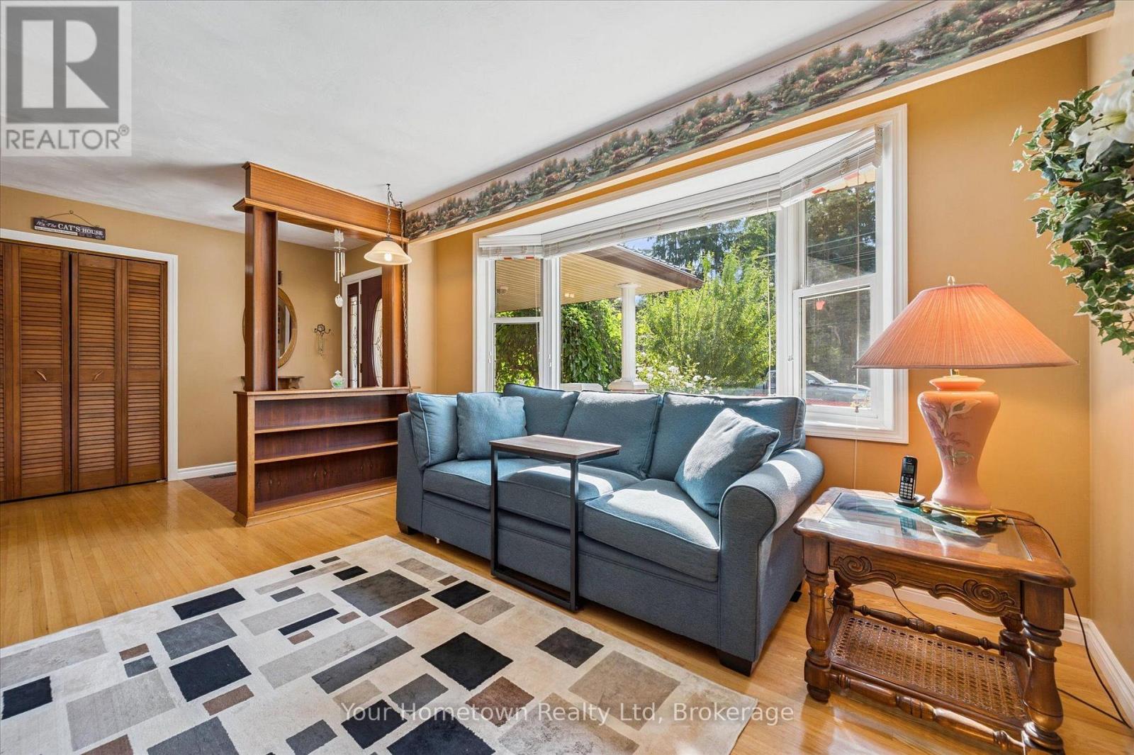 220 COLBORNE STREET - 5