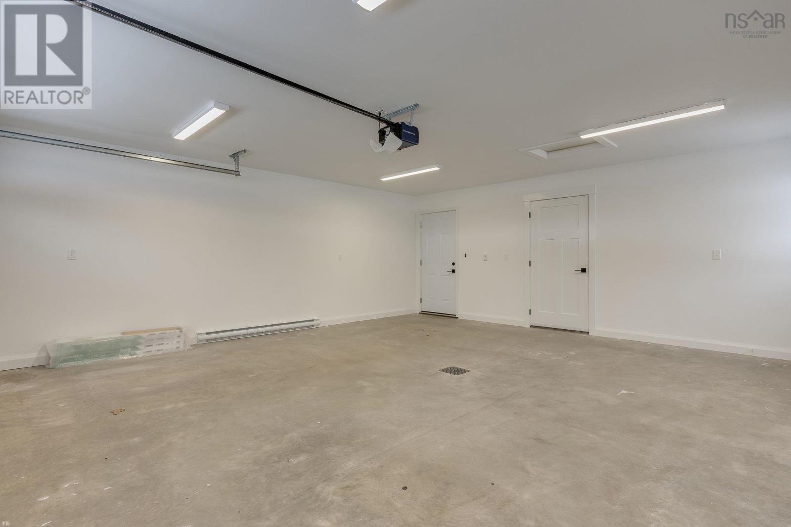 10 Peterson Street - 34