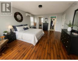 3pc Ensuite bath - 201 Sydney Road, Port Hawkesbury, NS B9A3A8 Photo 10