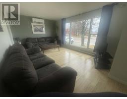 Bedroom - 201 Sydney Road, Port Hawkesbury, NS B9A3A8 Photo 9