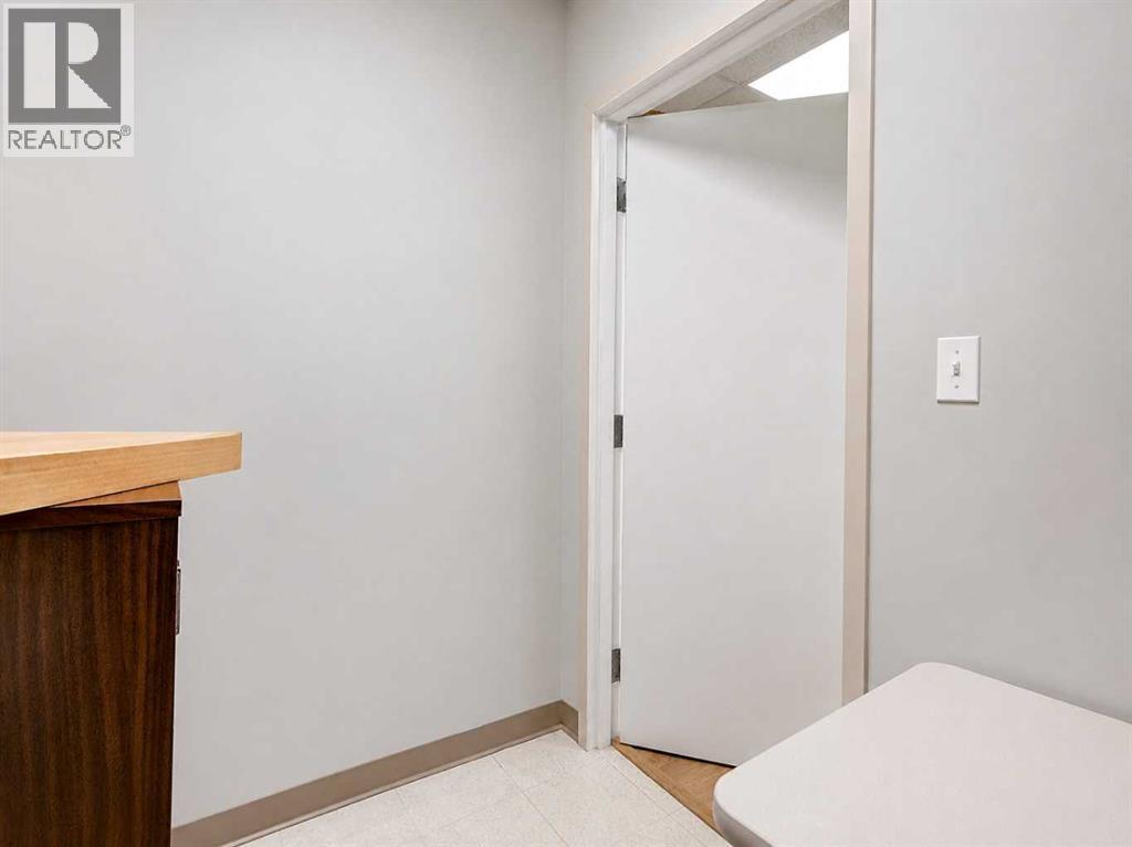 10006 101 Avenue - Photo 12