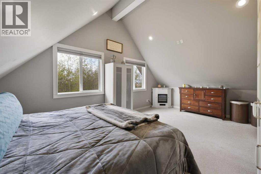 30 3036006 Highway 2 Service Road South - Photo 22