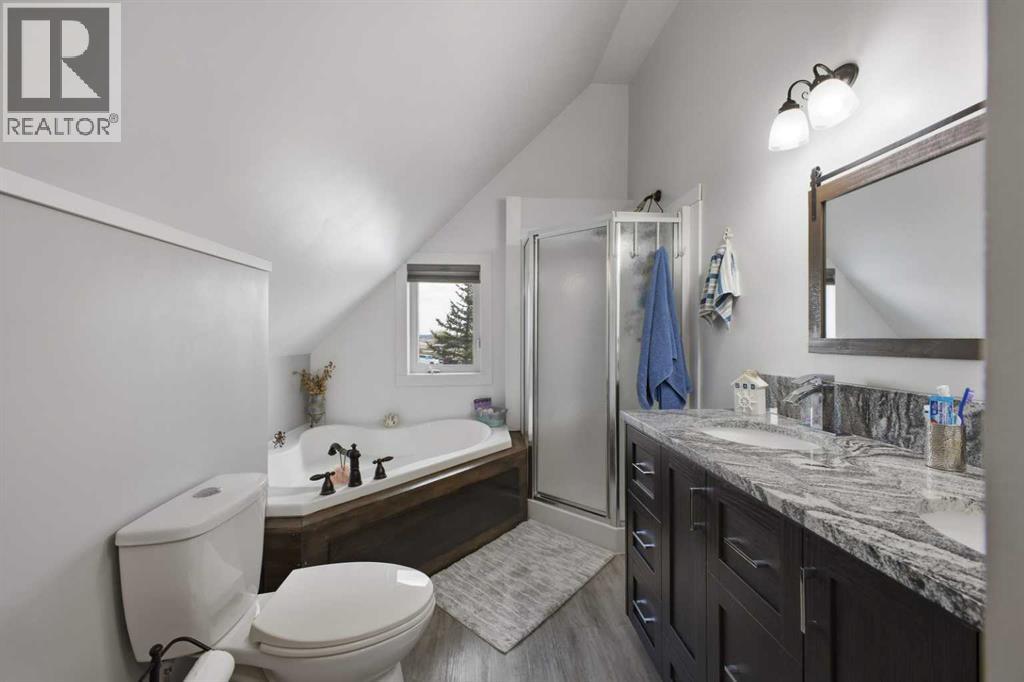 30 3036006 Highway 2 Service Road South - Photo 24