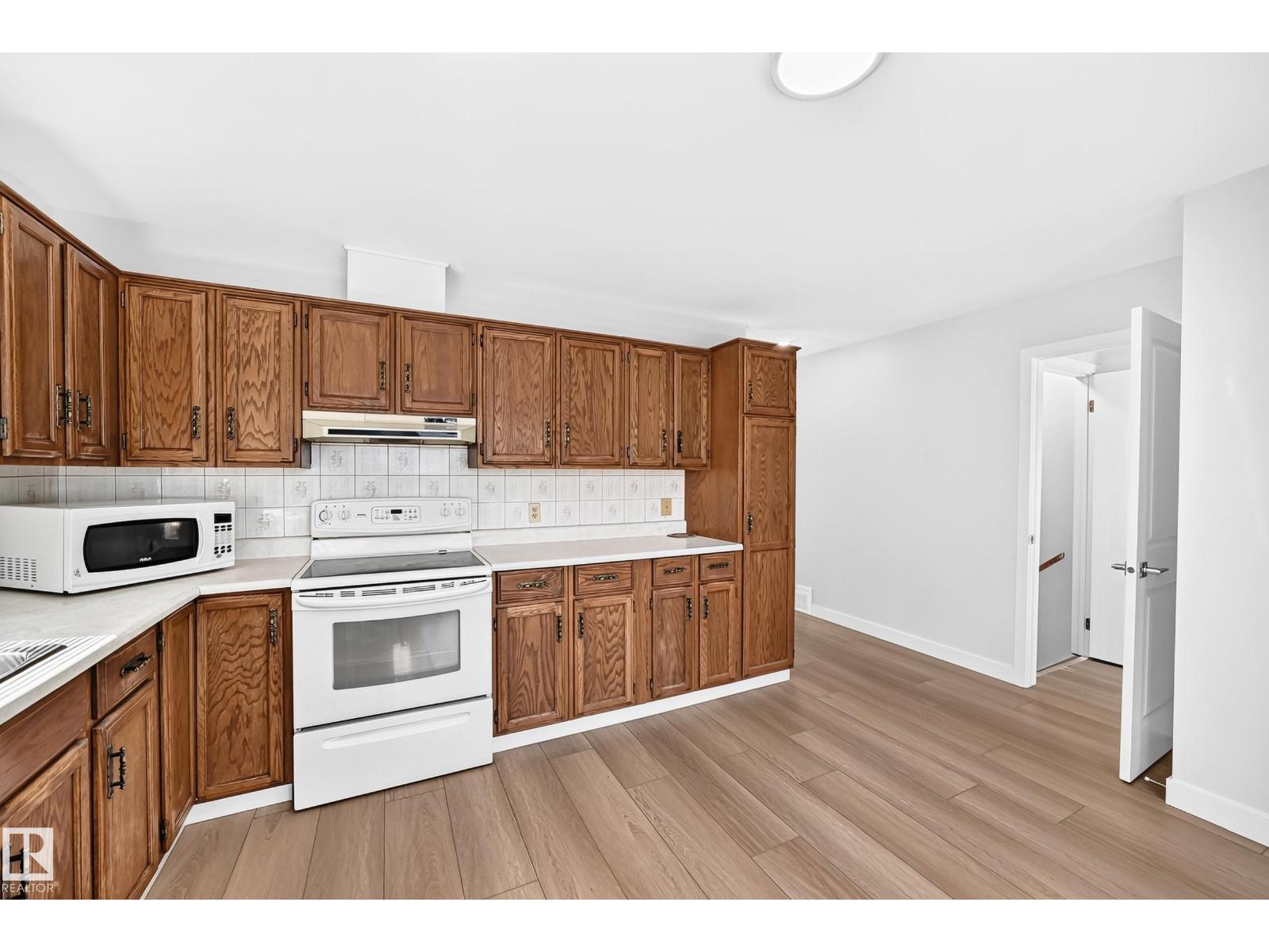 6208 11 Ave NW NW - 15