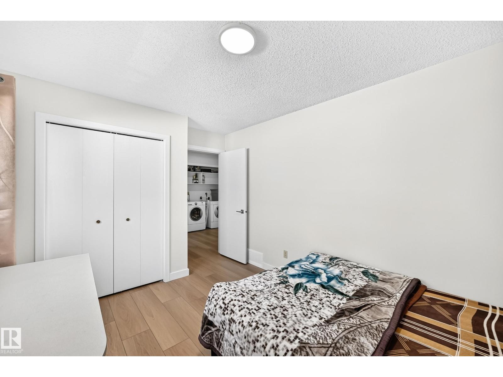 6208 11 Ave NW NW - 32