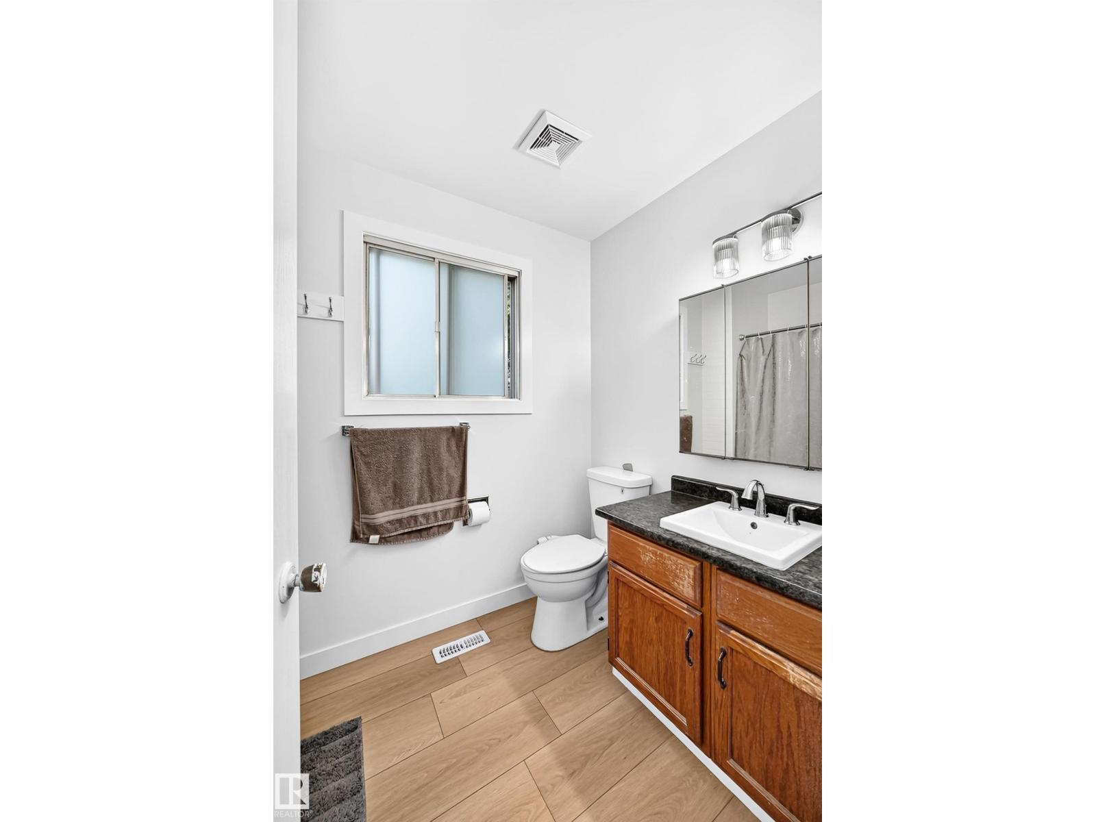 6208 11 Ave NW NW - 34
