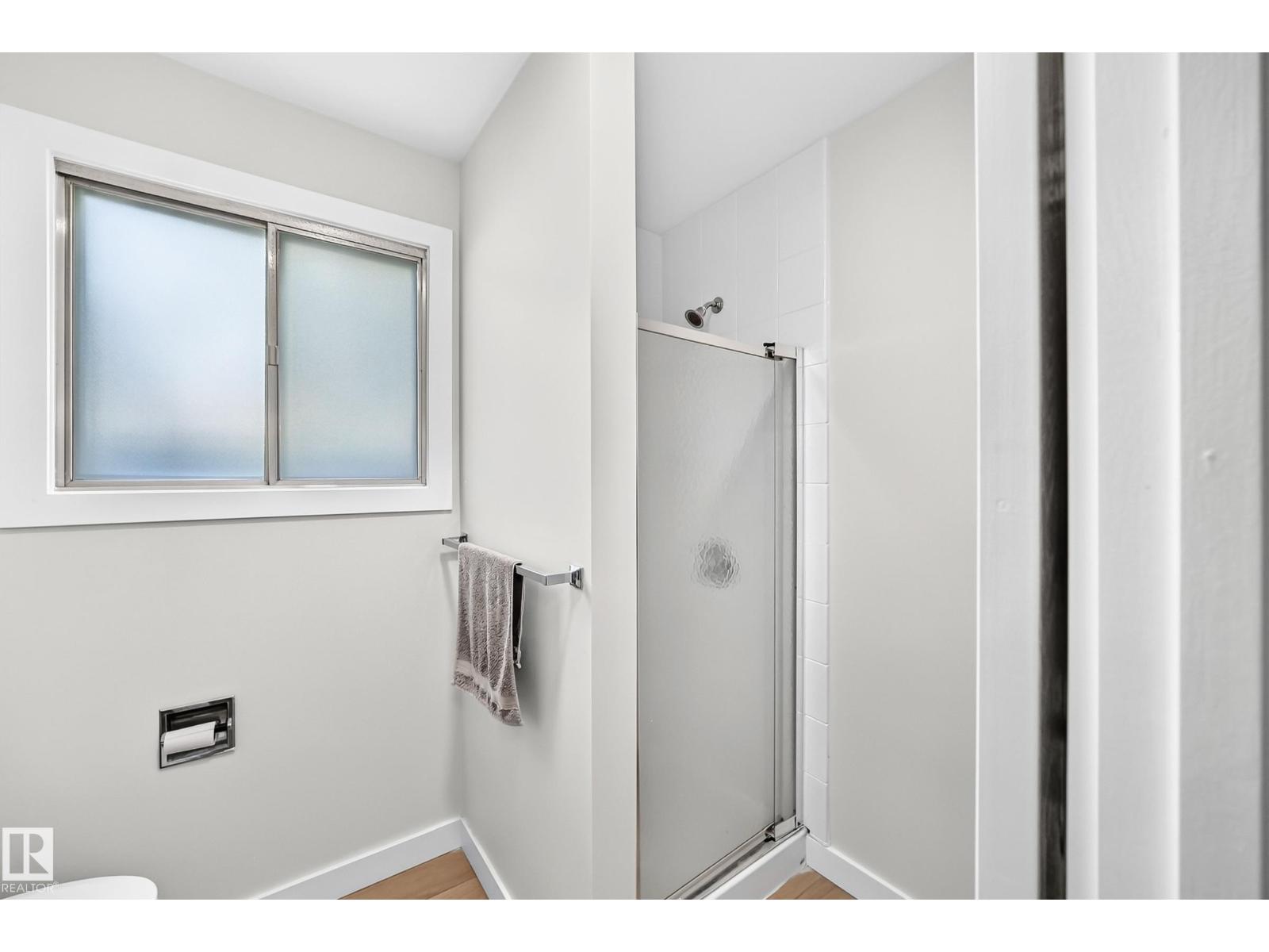 6208 11 Ave NW NW - 37