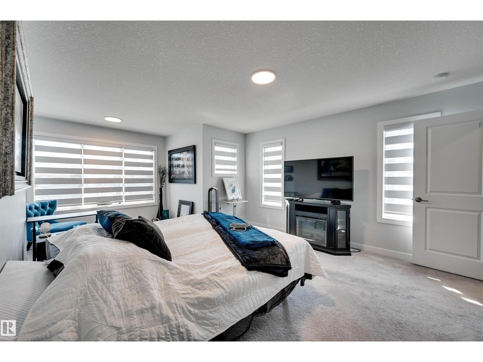 4436 KINSELLA GREEN GR SW - 32