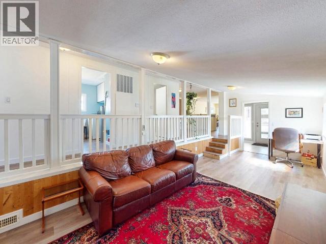 42-4500 CLARIDGE ROAD - Image 3