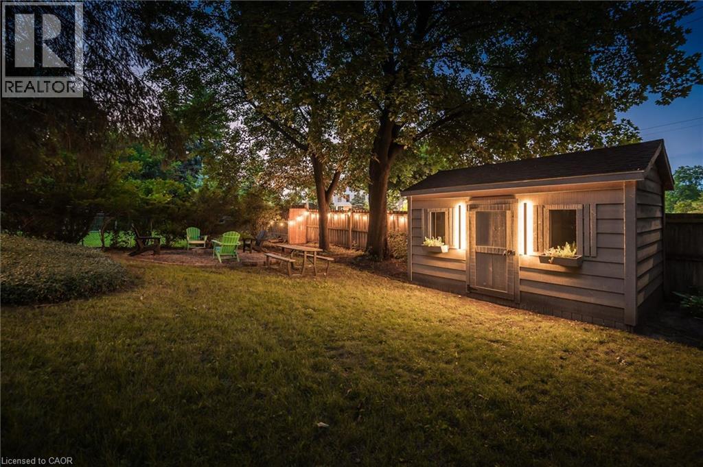130 IROQUOIS Place - Image 42