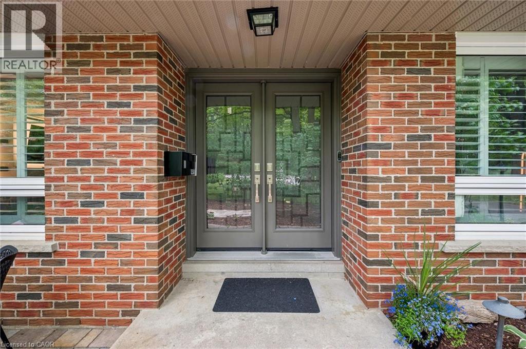 130 IROQUOIS Place - Image 8