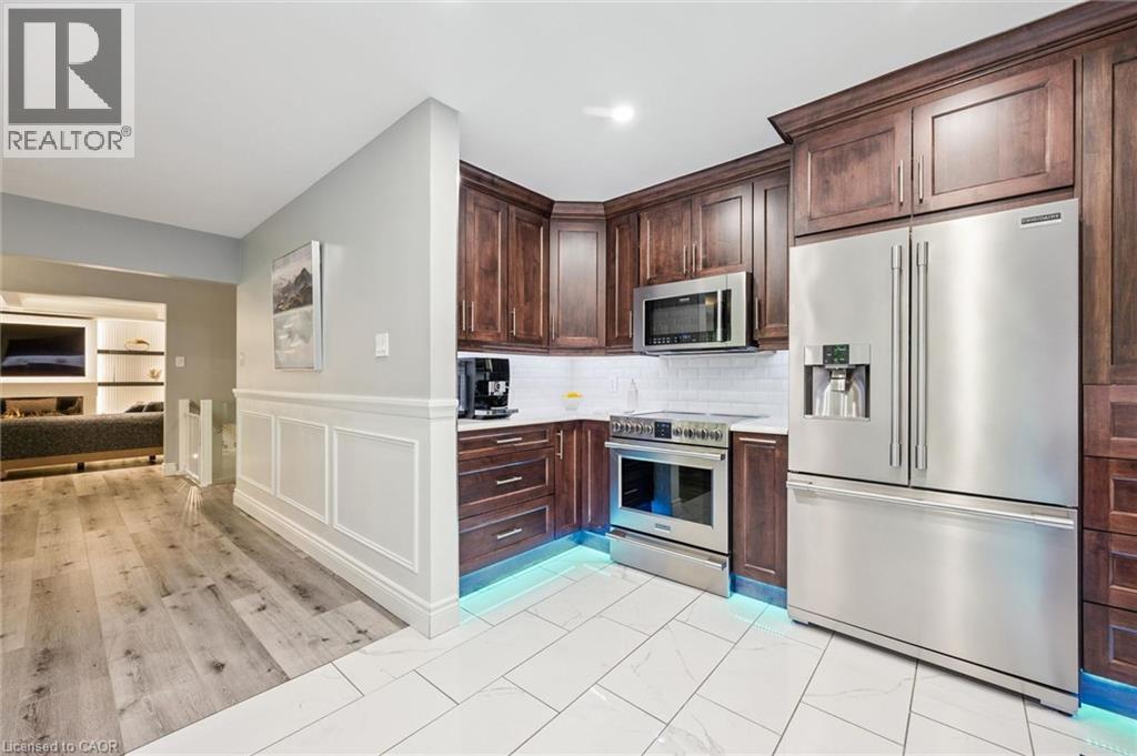 130 IROQUOIS Place - Image 17