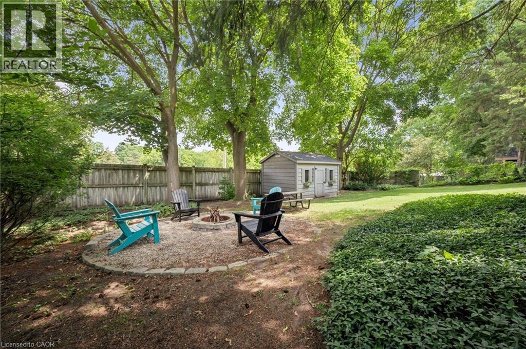 130 IROQUOIS Place - 41
