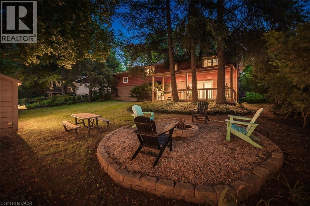 130 IROQUOIS Place - 44