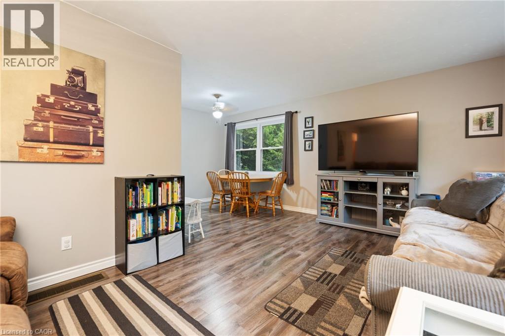 14 HILLCREST Road - Image 6