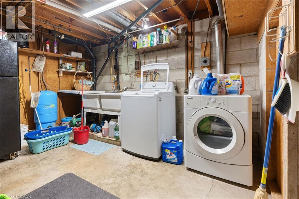 14 HILLCREST Road - 20